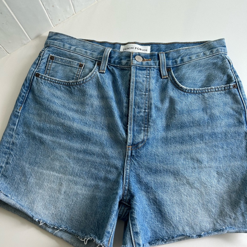 Denim Forum The YOKO mid-thigh short - Picture 3 of 3
